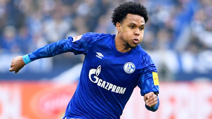 Weston McKennie leaves Schalke for Juventus